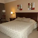 Howard Johnson By Wyndham Resort Pilar